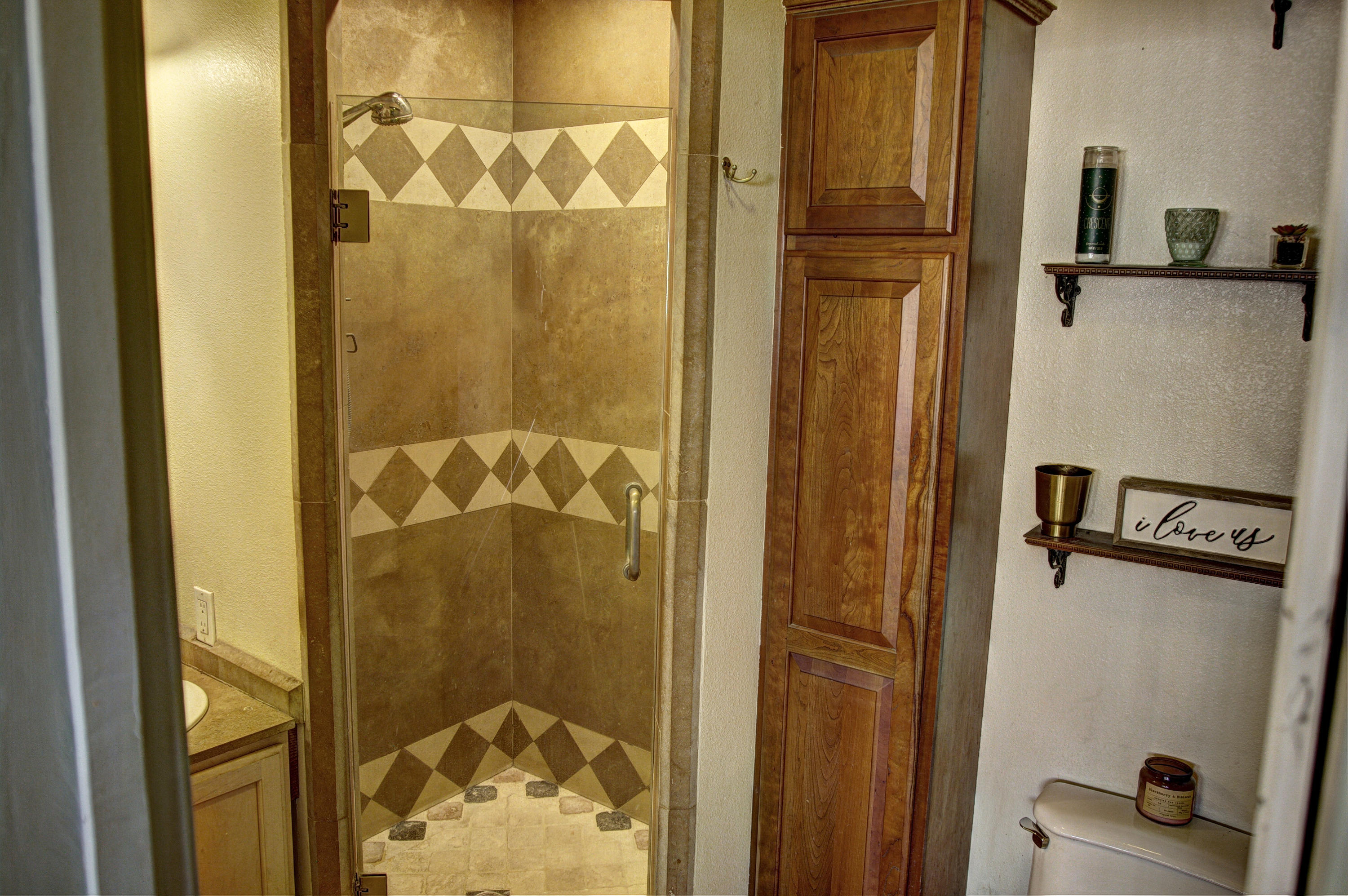 68446 Terrace Road Cathedral City, CA 92234 - Photo 30 of 81 a bathroom with a shower