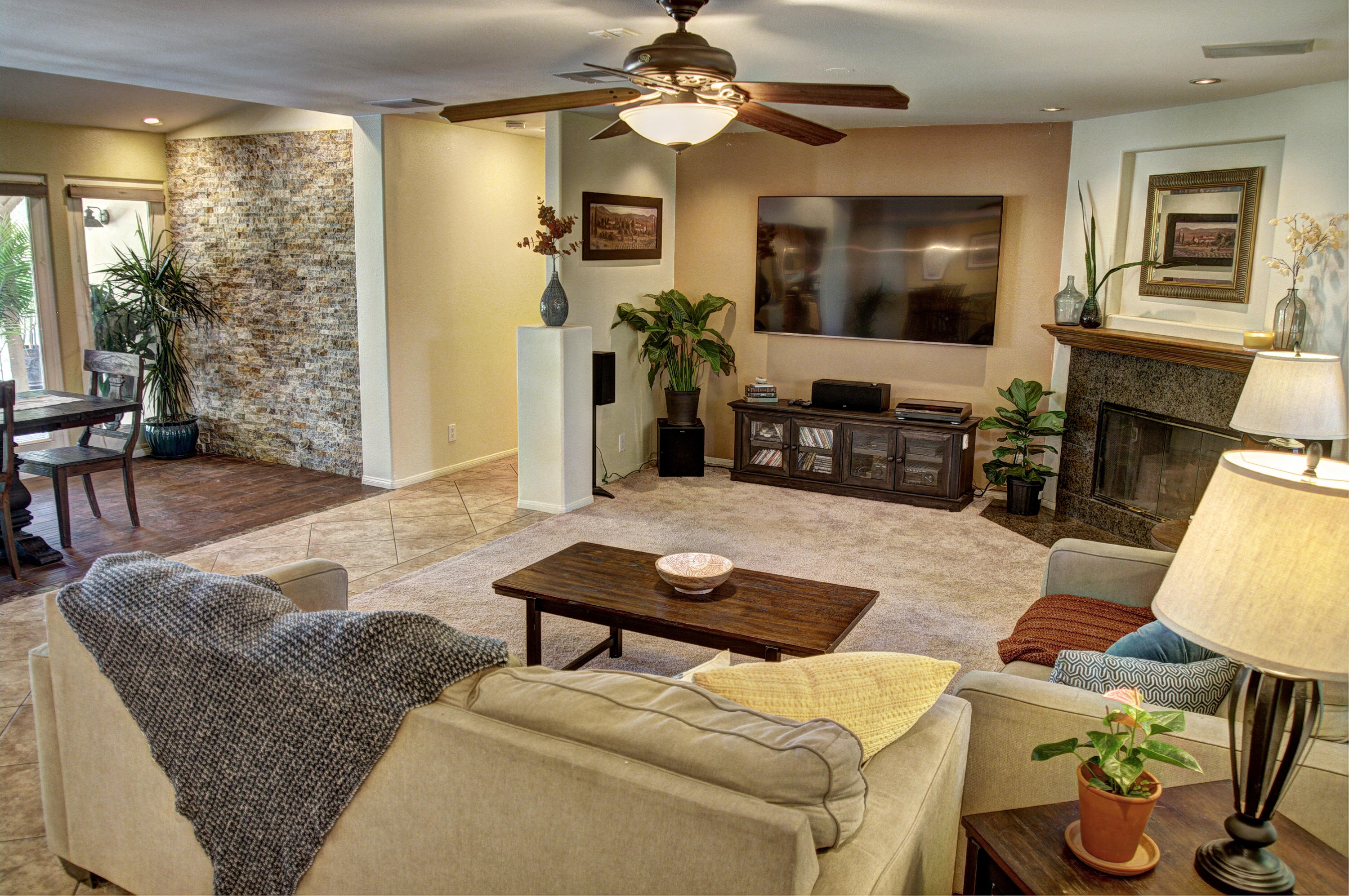 68446 Terrace Road Cathedral City, CA 92234 - Photo 9 of 81 a living room with furniture and a flat screen tv