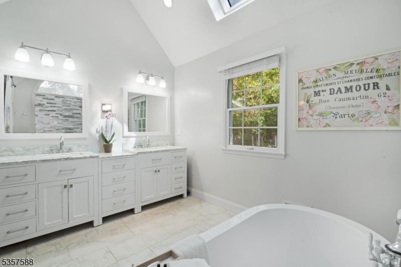 209 Lake Road Bernards, NJ 07920 - Photo 21 of 40