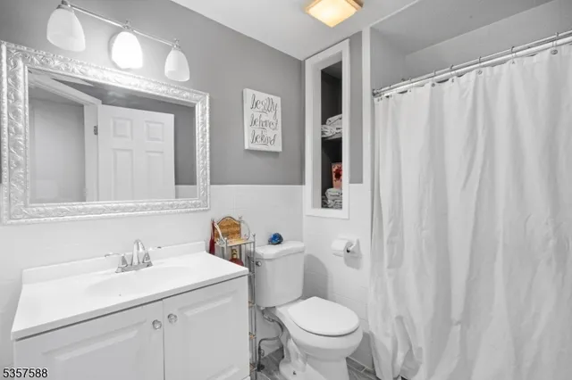 $1,394,444 | 209 Lake Road, Bernards, NJ 07920