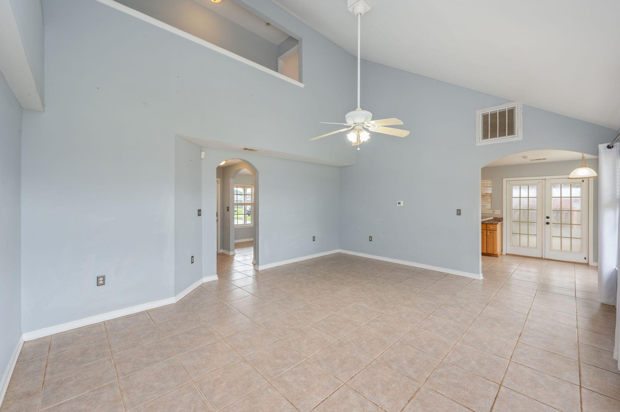 6064 Buckward Road Baker, FL 32531 - Photo 6 of 29 Living Room