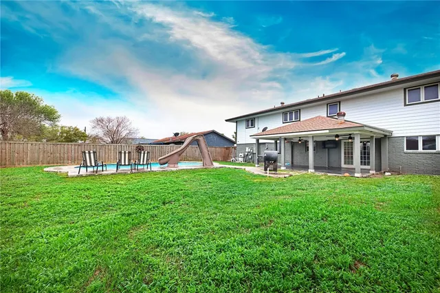 $359,900 | 1129 Alexandria Drive, Corpus Christi, TX 78412