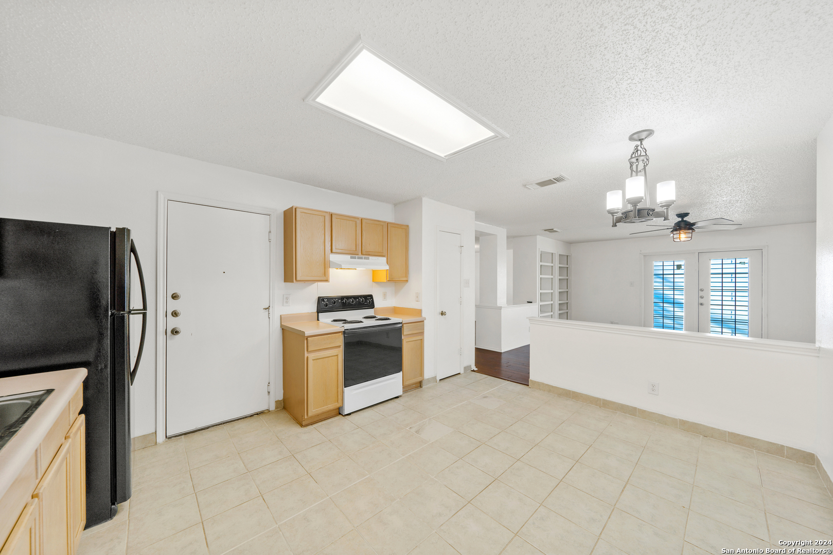 6820 Flatstone Pass Converse, TX 78109 - Photo 14 of 26