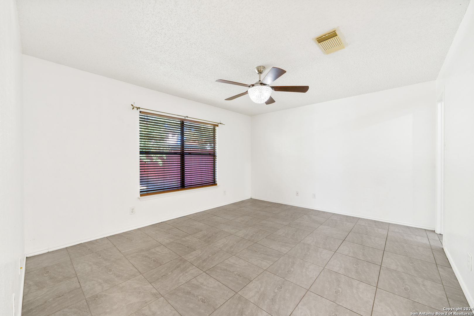 6820 Flatstone Pass Converse, TX 78109 - Photo 16 of 26
