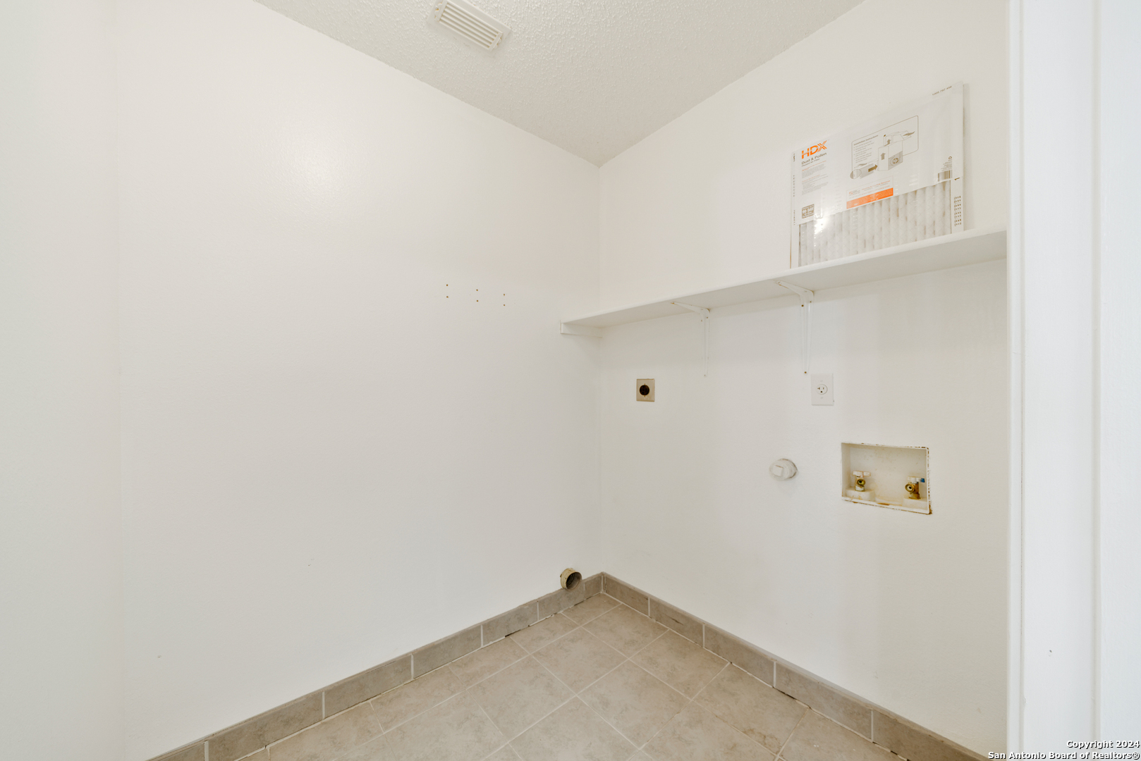 6820 Flatstone Pass Converse, TX 78109 - Photo 23 of 26
