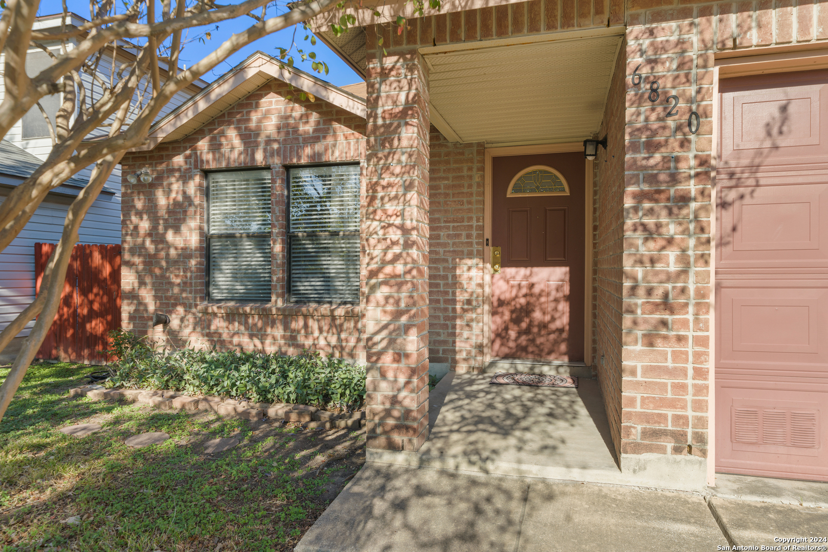 6820 Flatstone Pass Converse, TX 78109 - Photo 3 of 26