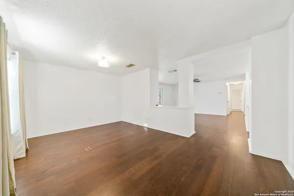 $1,450 | 6820 Flatstone Pass, Converse, TX 78109