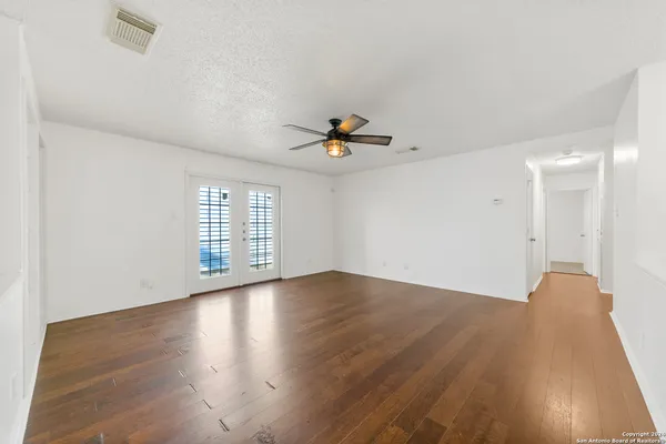 $1,450 | 6820 Flatstone Pass, Converse, TX 78109