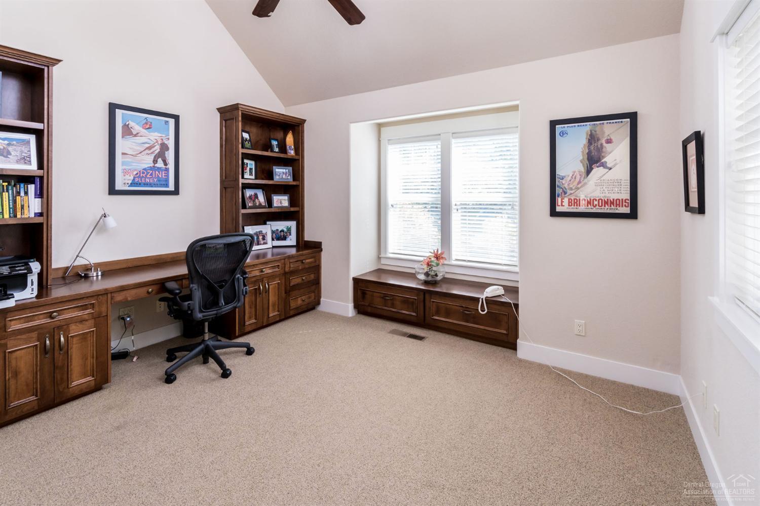 61837 Fall Creek Loop Bend, OR 97702 - Photo 12 of 22 Additional Photo