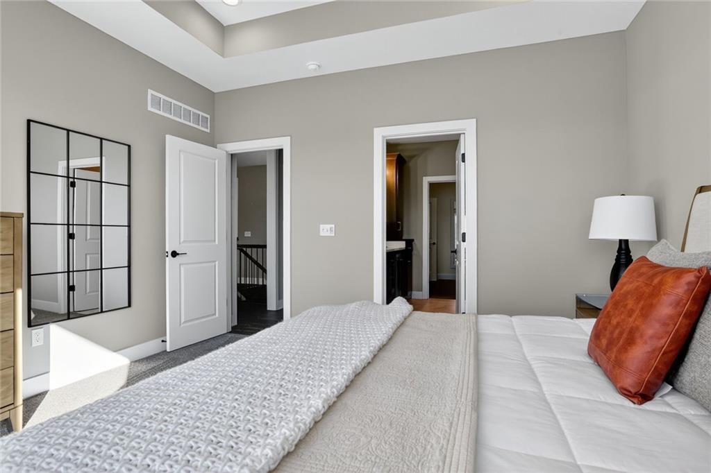 11544 North Olathe View Road Olathe, KS 66061 - Photo 36 of 49