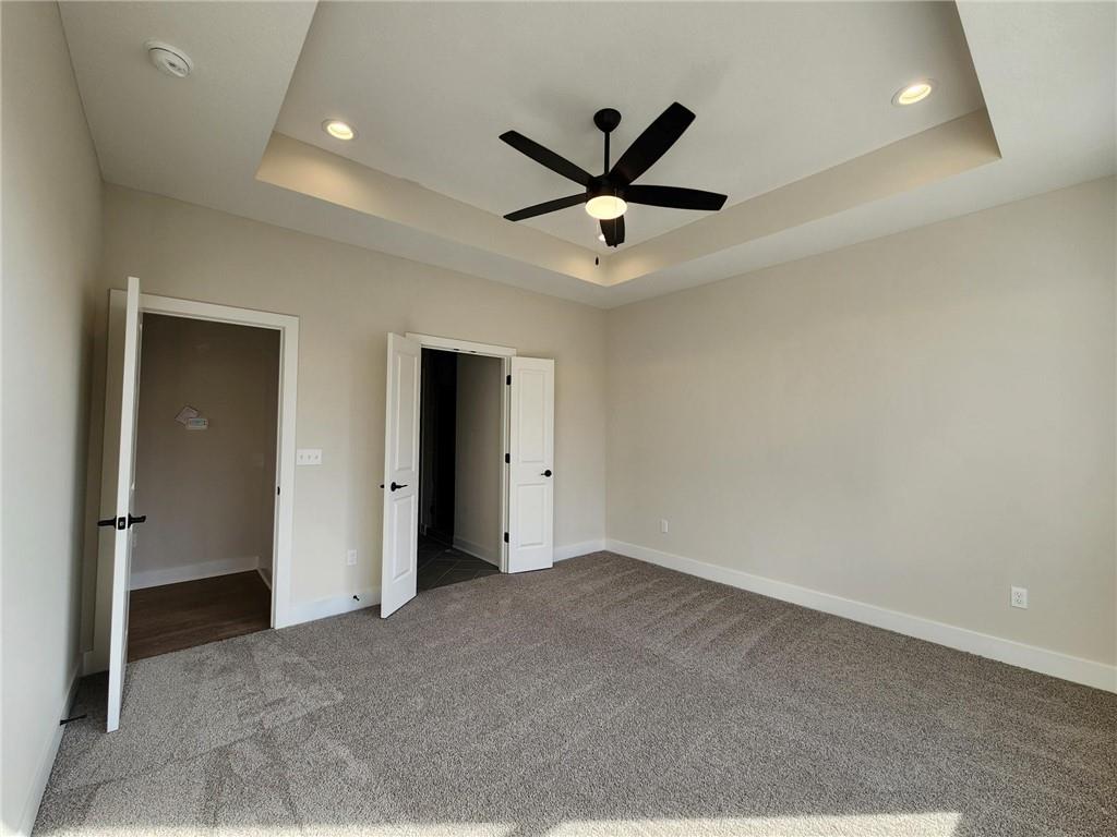 11544 North Olathe View Road Olathe, KS 66061 - Photo 9 of 49