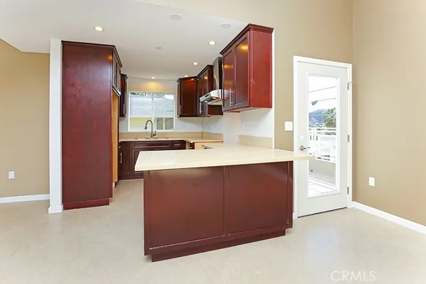 $3,999 | 3240 Montrose Avenue, La Crescenta, CA 91214