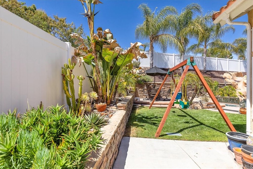 30152 Corte Carrizo Temecula, CA 92591 - Photo 27 of 45 a view of a yard in front of house