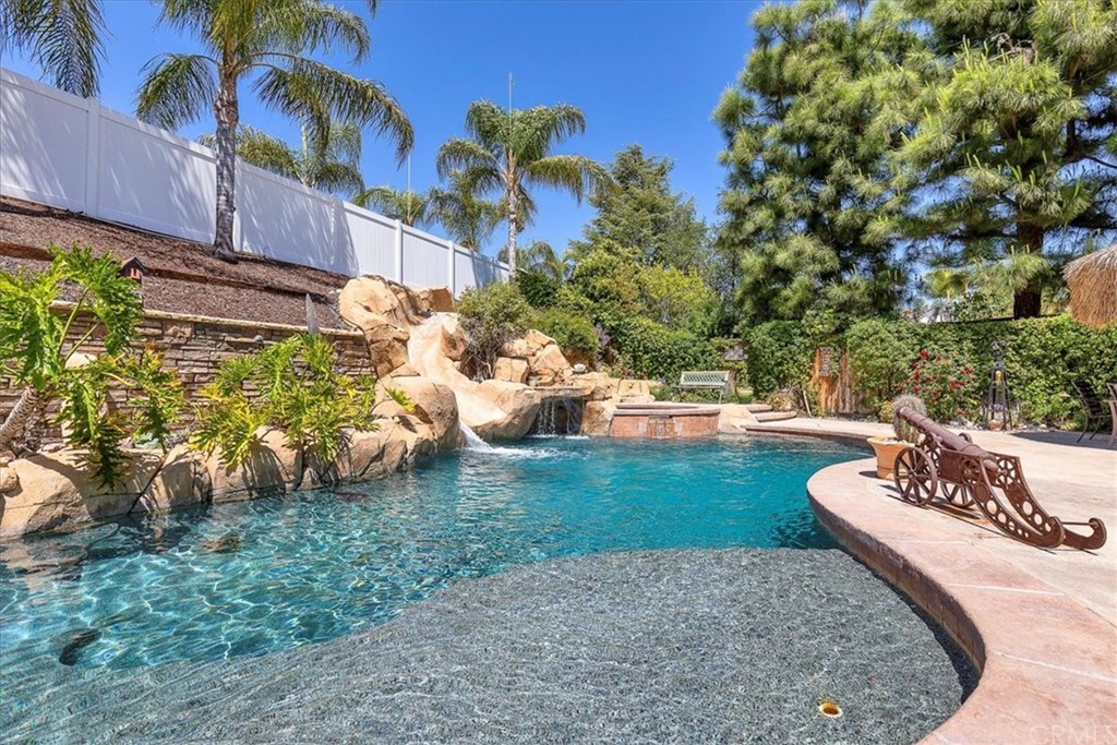 30152 Corte Carrizo Temecula, CA 92591 - Photo 38 of 45 a view of a backyard with plants and outdoor seating