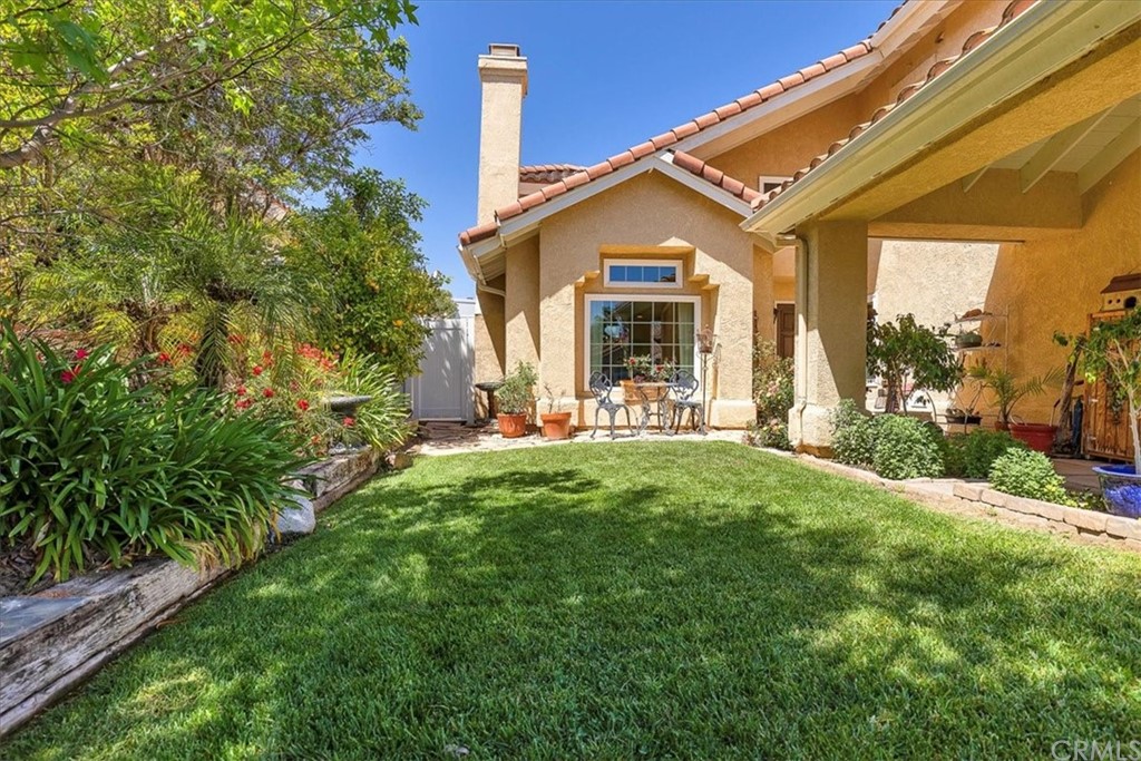 30152 Corte Carrizo Temecula, CA 92591 - Photo 4 of 45 a view of a house with backyard and porch