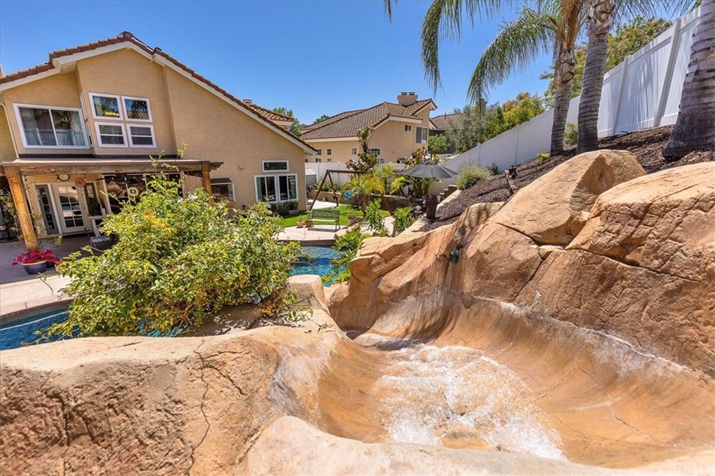 30152 Corte Carrizo Temecula, CA 92591 - Photo 44 of 45 a view of a house with a snow in the background