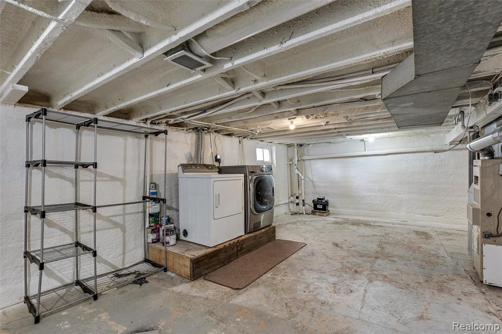 4465 South Center Road Burton, MI 48519 - Photo 23 of 24 Gallery Image 23