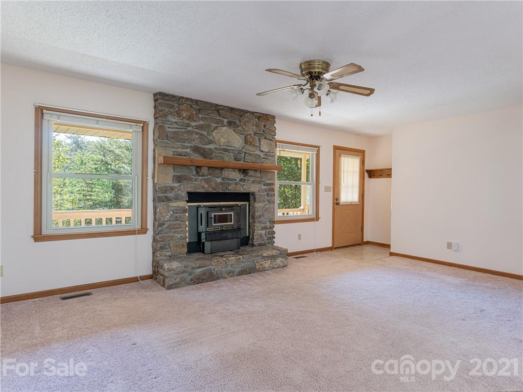 99 High Country Road Weaverville, NC 28787 - Photo 8 of 37 Gallery Image 8