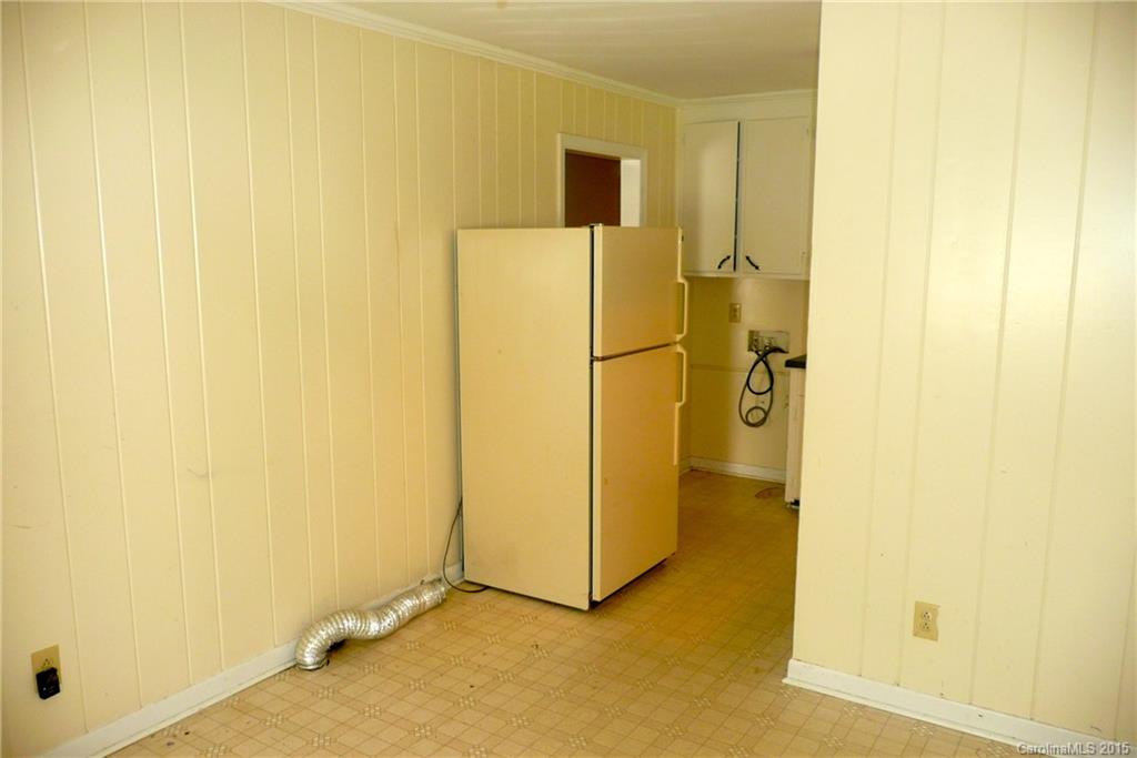 4324 Colebrook Road Charlotte, NC 28215 - Photo 11 of 24 Gallery Image 11