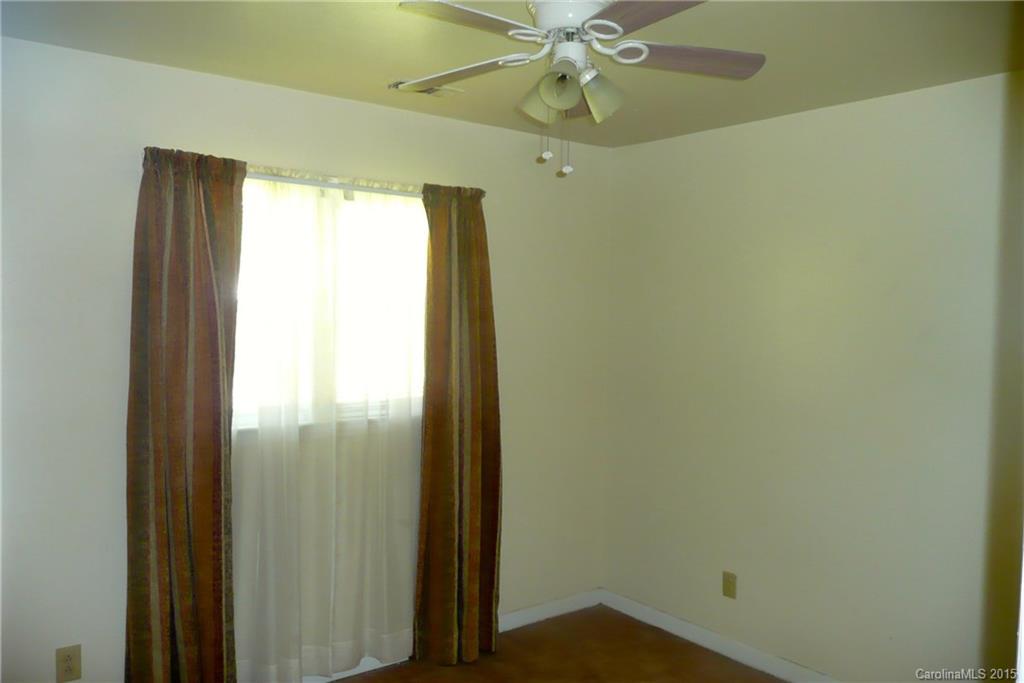 4324 Colebrook Road Charlotte, NC 28215 - Photo 14 of 24 Gallery Image 14