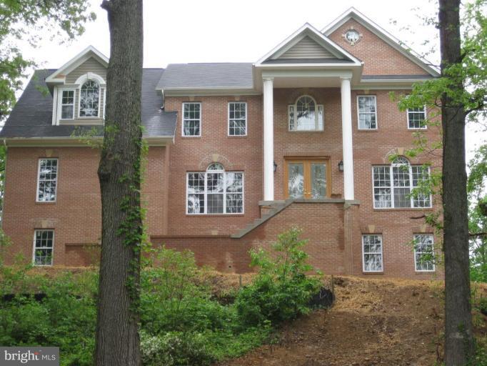 7217 Calamo Street Springfield, VA 22150 - Photo 1 of 17 Exterior (Main)