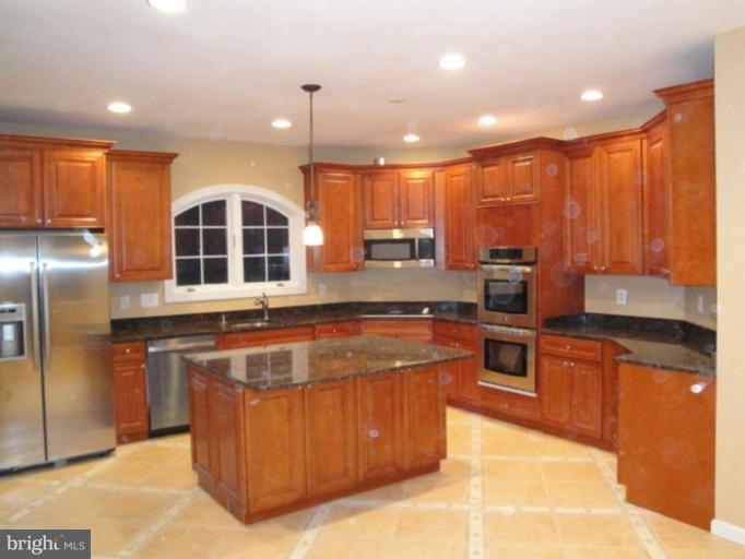 7217 Calamo Street Springfield, VA 22150 - Photo 5 of 17 Kitchen