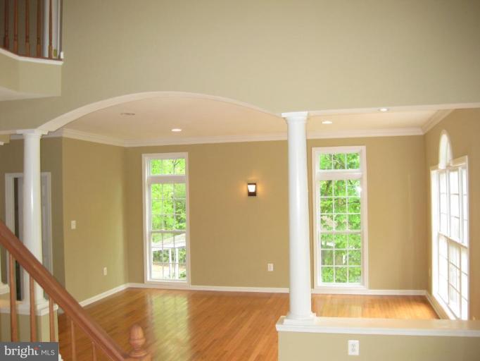 7217 Calamo Street Springfield, VA 22150 - Photo 9 of 17 Living Room