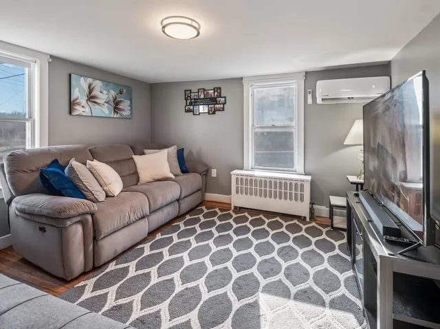 $375,000 | 229 Sterling Street, Clinton, MA 01510