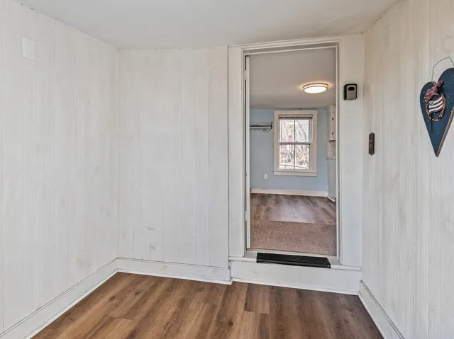 $375,000 | 229 Sterling Street, Clinton, MA 01510