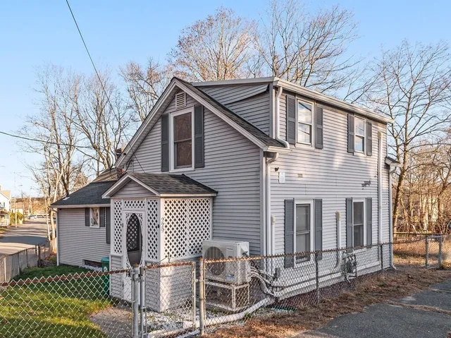 $375,000 | 229 Sterling Street, Clinton, MA 01510