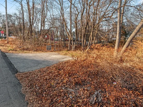 $365,000 | 229 Sterling Street, Clinton, MA 01510