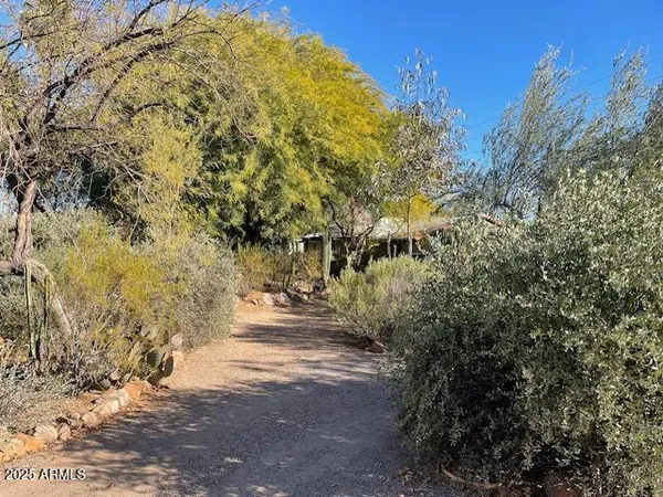 $945,000 | 4741 East Oak Street, Phoenix, AZ 85008