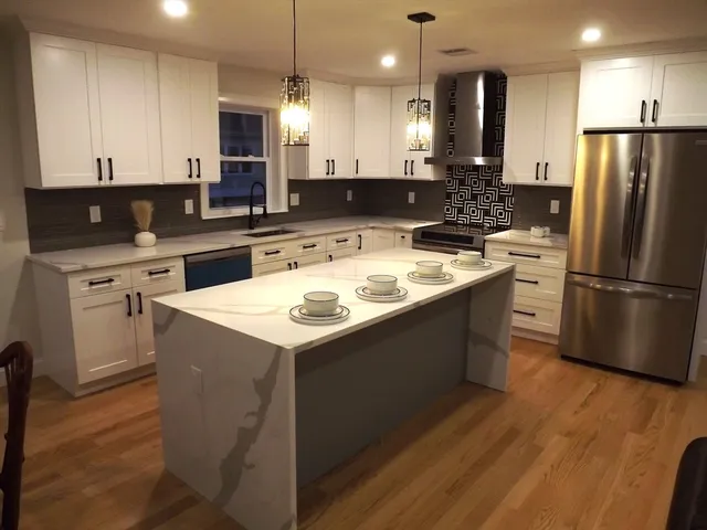 $649,900 | 270 South Main Street, Hopedale, MA 01747