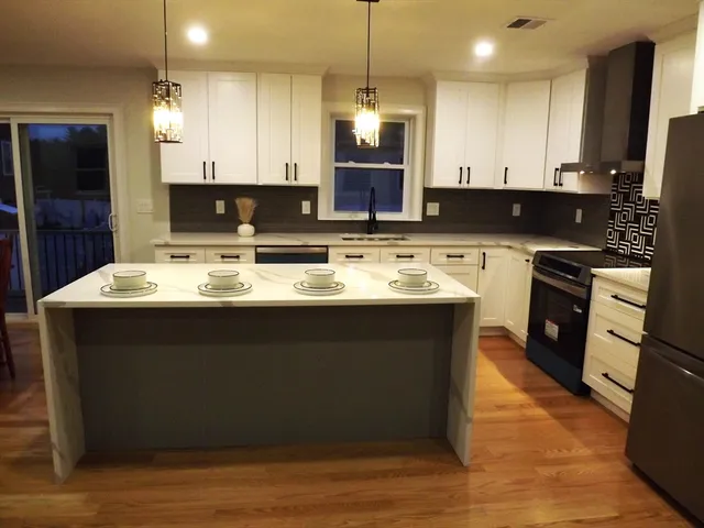 $649,900 | 270 South Main Street, Hopedale, MA 01747