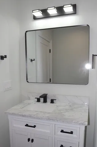 $649,900 | 270 South Main Street, Hopedale, MA 01747