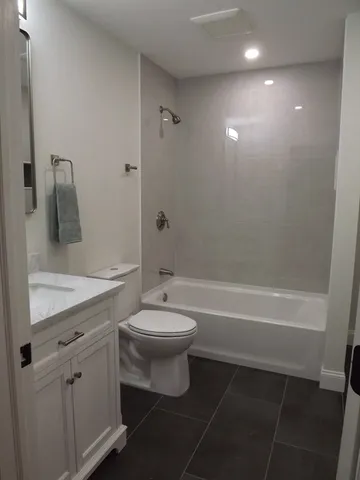 $649,900 | 270 South Main Street, Hopedale, MA 01747