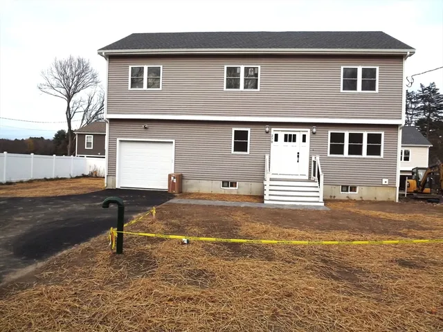 $649,900 | 270 South Main Street, Hopedale, MA 01747