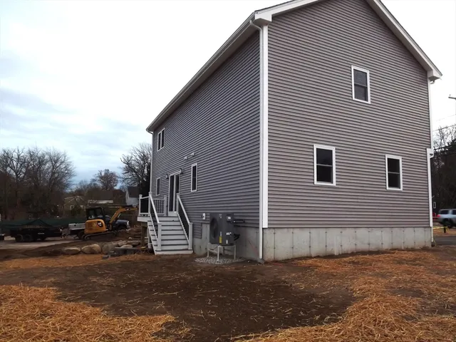 $649,900 | 270 South Main Street, Hopedale, MA 01747