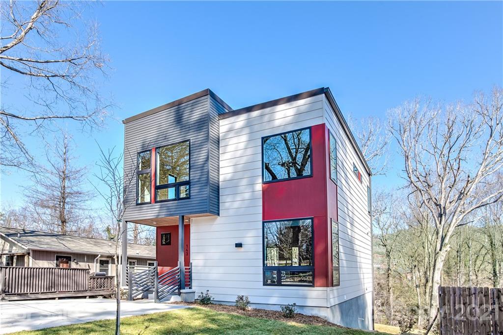 143 Chatham Road Asheville, NC 28804 - Photo 1 of 37 Gallery Image 1