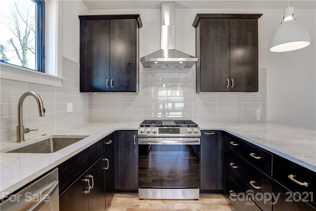 143 Chatham Road Asheville, NC 28804 - Photo 11 of 37 Gallery Image 11