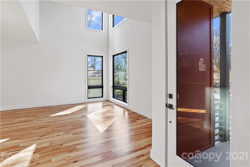 143 Chatham Road Asheville, NC 28804 - Photo 3 of 37 Gallery Image 3