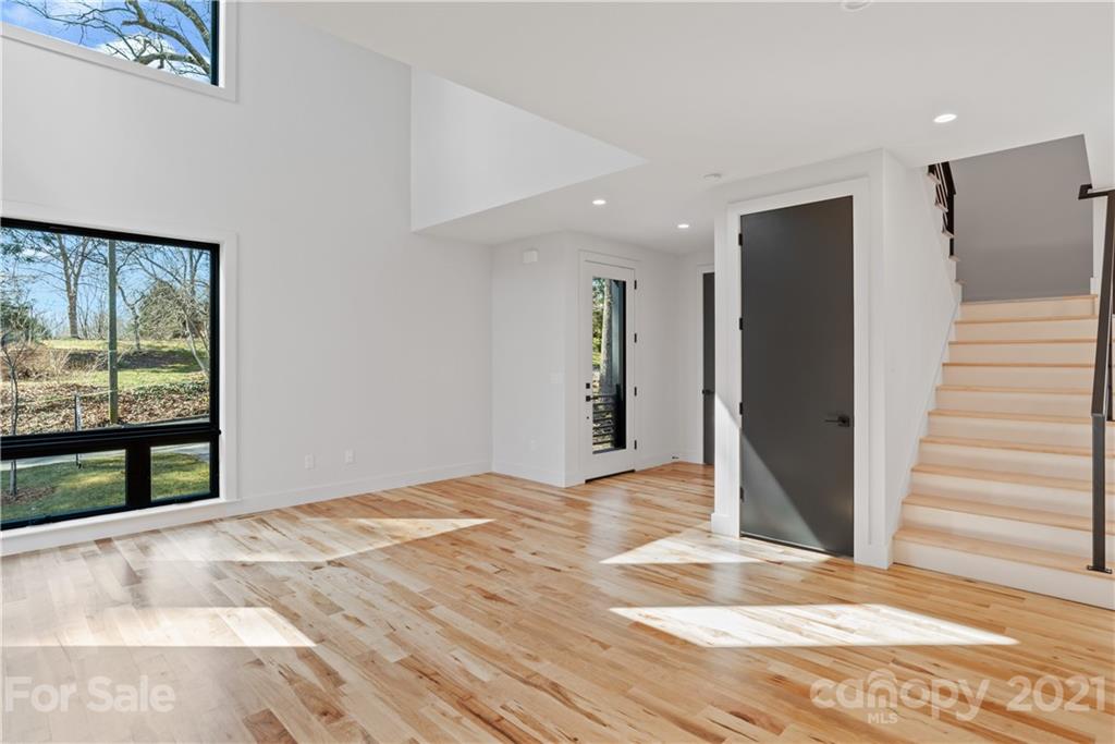 143 Chatham Road Asheville, NC 28804 - Photo 6 of 37 Gallery Image 6