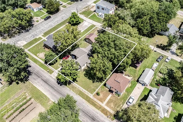 $89,000 | 330 North 13th Street, Fredonia, KS 66736