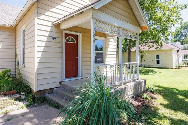 $89,000 | 330 North 13th Street, Fredonia, KS 66736
