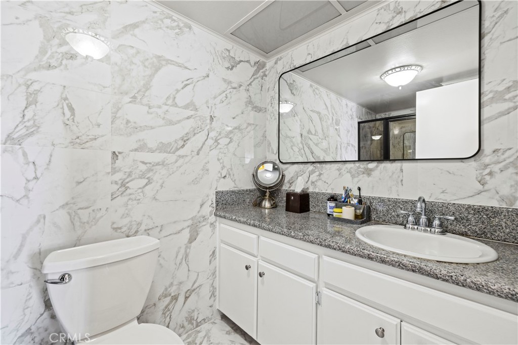 18958 Sherman Way, Unit 19 Reseda, CA 91335 - Photo 19 of 31