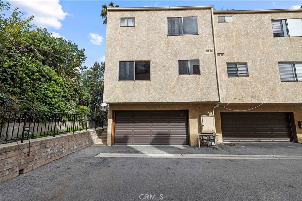 18958 Sherman Way, Unit 19 Reseda, CA 91335 - Photo 27 of 31