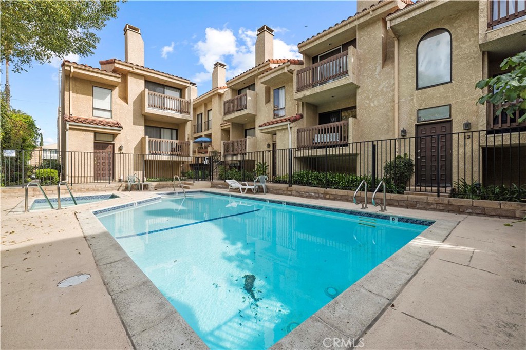 18958 Sherman Way, Unit 19 Reseda, CA 91335 - Photo 28 of 31