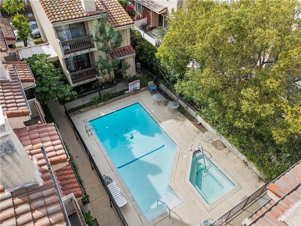 18958 Sherman Way, Unit 19 Reseda, CA 91335 - Photo 30 of 31