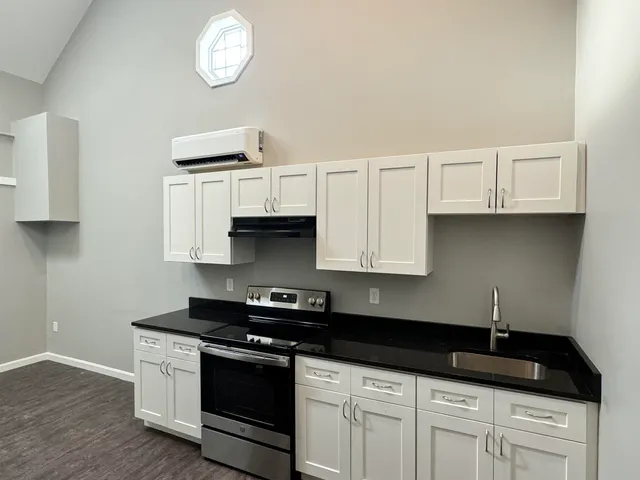 $1,850 | 50 Monarch Way, Unit 201, Portsmouth, NH 03801