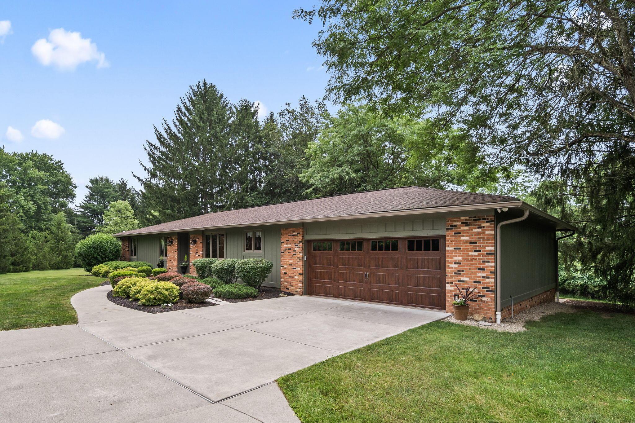 2125 Carriage Road Powell, OH 43065 - Photo 8 of 89 11-web-or-mls-DSC09813